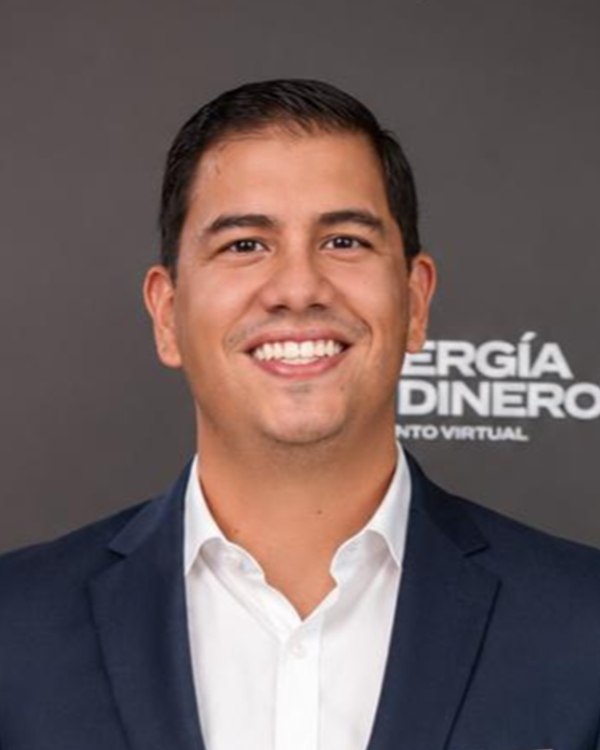 Ricardo De La Rosa Cerra — Conferencista Cumbre 2026